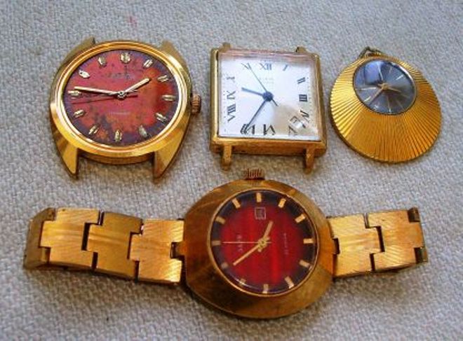 Советские часы марка. Часы «Слава», «полет», «Луч». Часы полет женские СССР. Советские наручные часы. Советские часы наручные мужские.