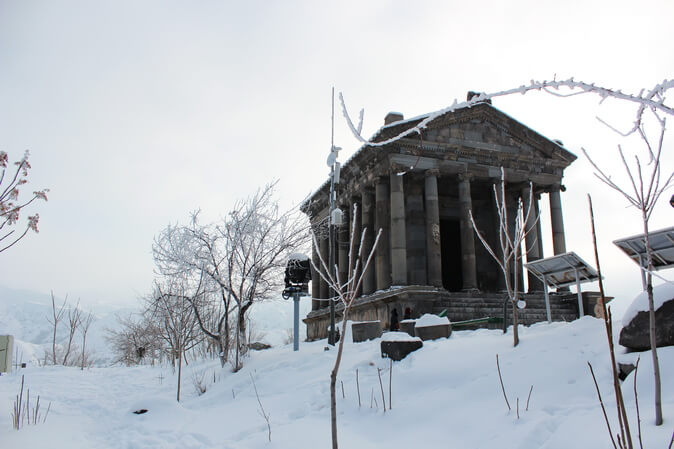 армения зимой гарни