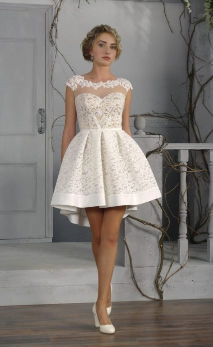 Кружевное платье — изящное и нарядное