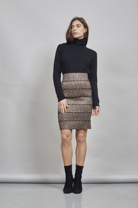 Блестящая юбка