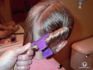 pricheskinarad20 1 300x225 - Нарядные прически для девочек и мам