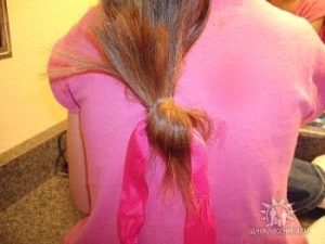 pricheskinarad32 300x225 - Нарядные прически для девочек и мам