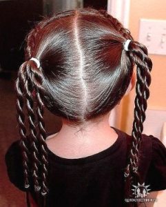 pricheskinarad8 241x300 - Нарядные прически для девочек и мам