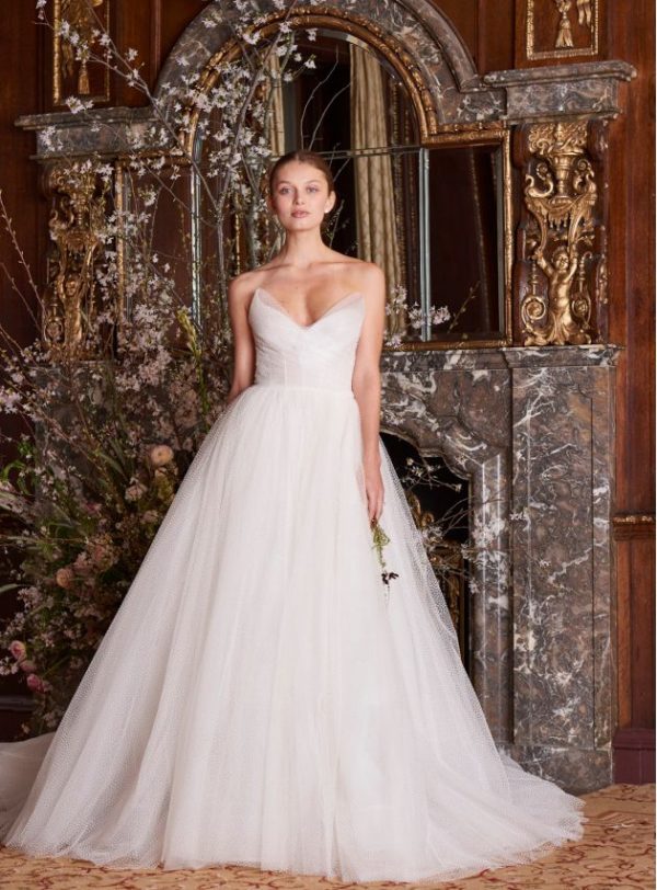 Самые красивые модели свадебных платьев 2019-2020 - фото подборка