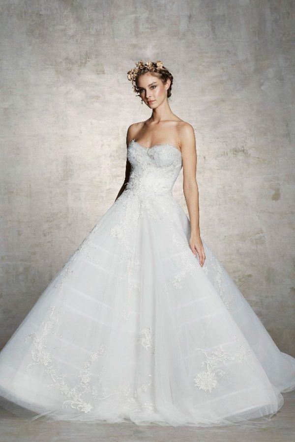 Самые красивые модели свадебных платьев 2019-2020 - фото подборка