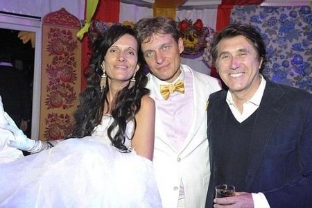 Бизнесмен Олег Тиньков с женой Риной