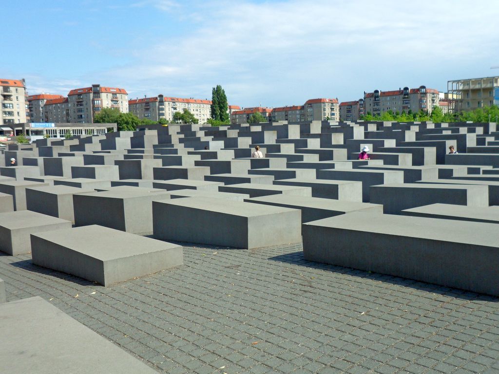Мемориал жертвам холокоста