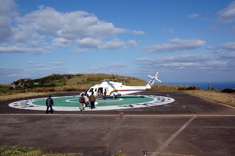 Вертолетная площадка на острове Аогашима