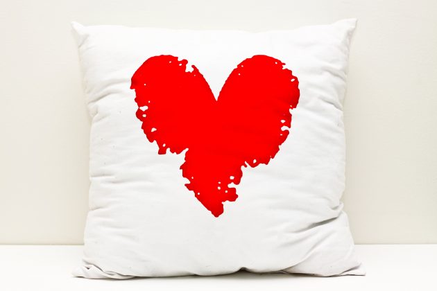 Подарки на День святого Валентина: подушки для сладких снов