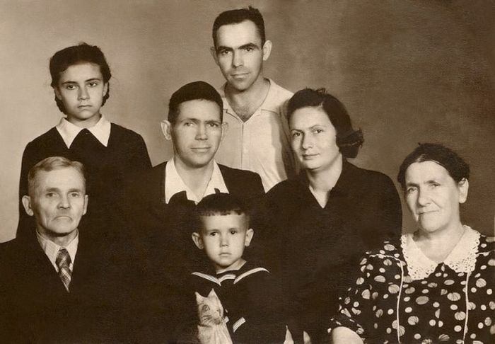 Семейные фото известных людей