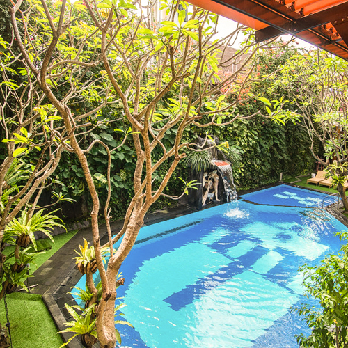 Отель на Бали в Куте Green GardenHotel