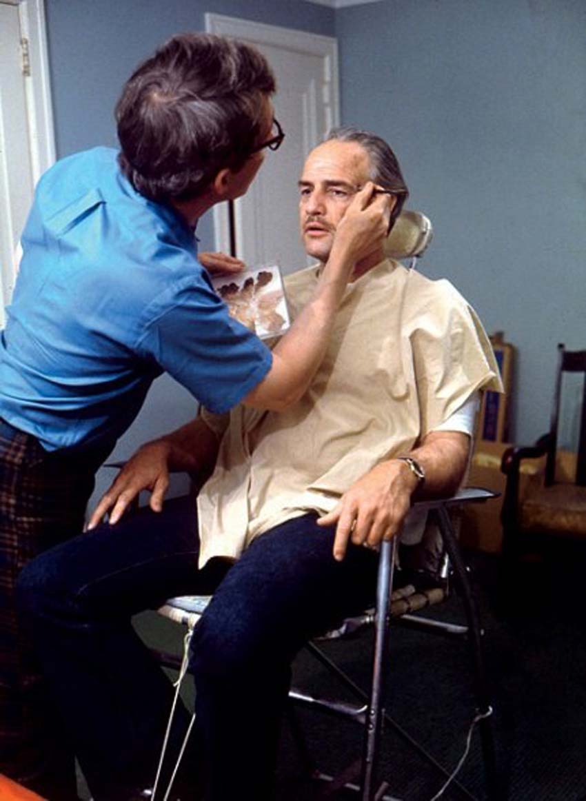 1440396765_makeup-artist-dick-smith-turns-brando-into-don-corleone.jpg