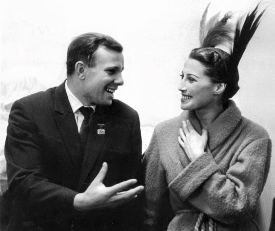 Юрии Гагарин и Маия Плисецкая 1961г..jpg