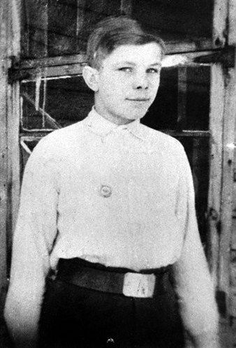 as a schoolboy in his native town of Gzhatsk. Late 1940s..jpg