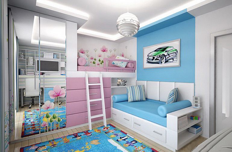 Детская комната с двумя кроватями для мальчиков