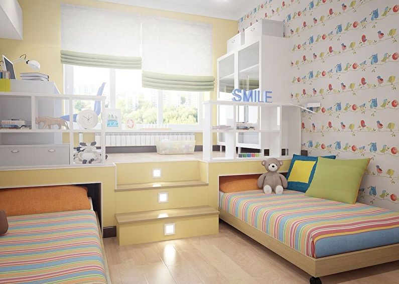 Кровать для двоих детей в маленькой комнате разного возраста