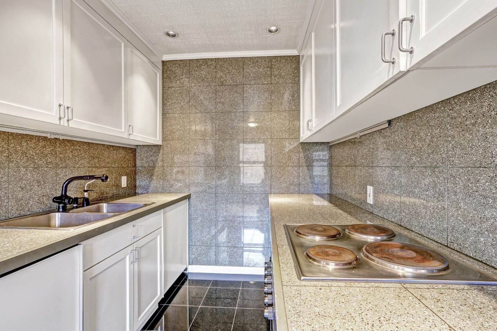 Отделка кухни керамической плиткой фото