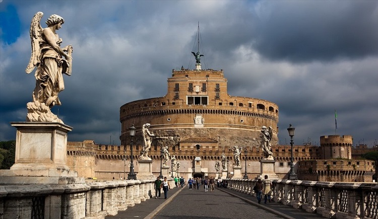 Замок Святого Ангела - описание величественного сооружения Рима