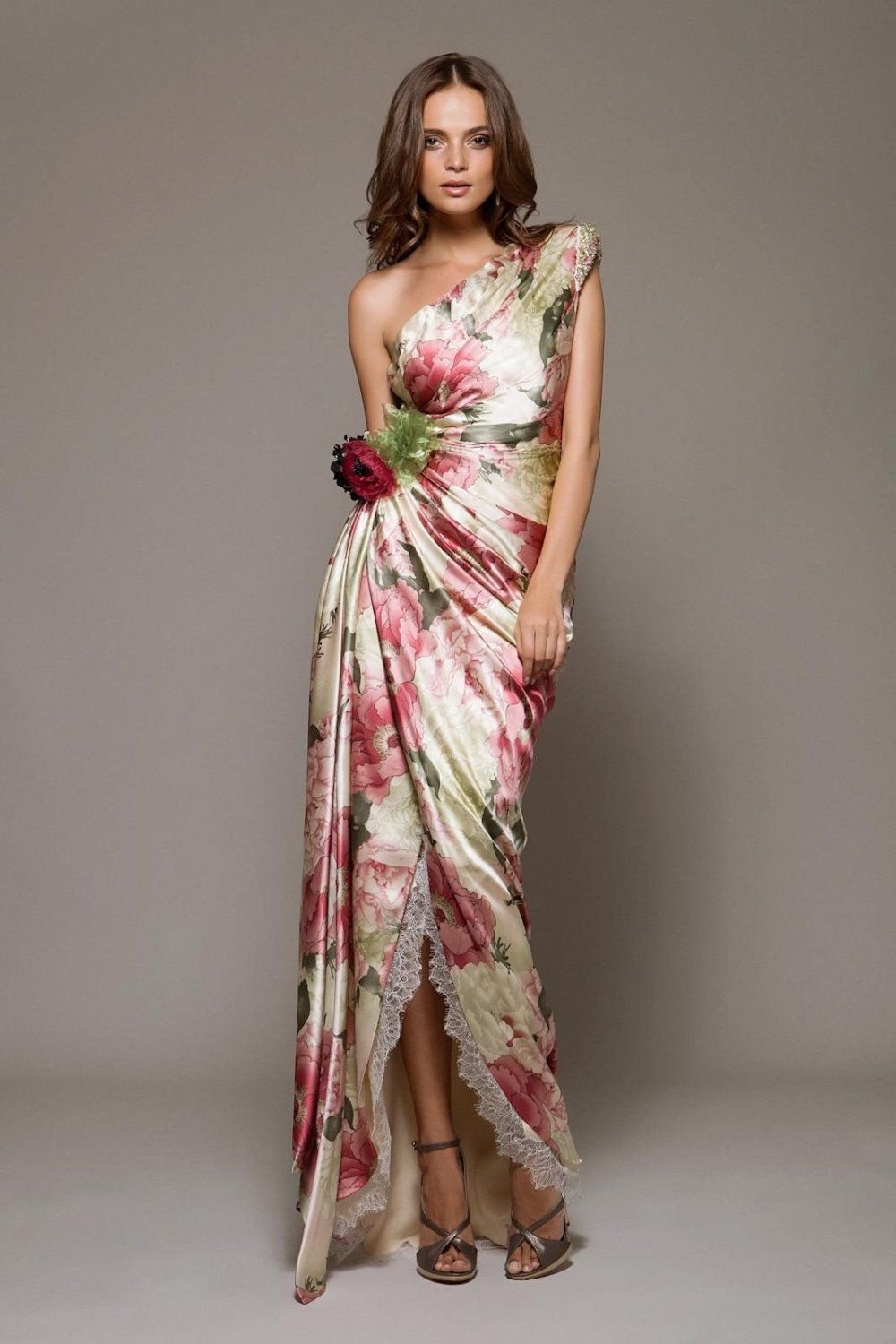 платье с цветочным принтом вечернее фото