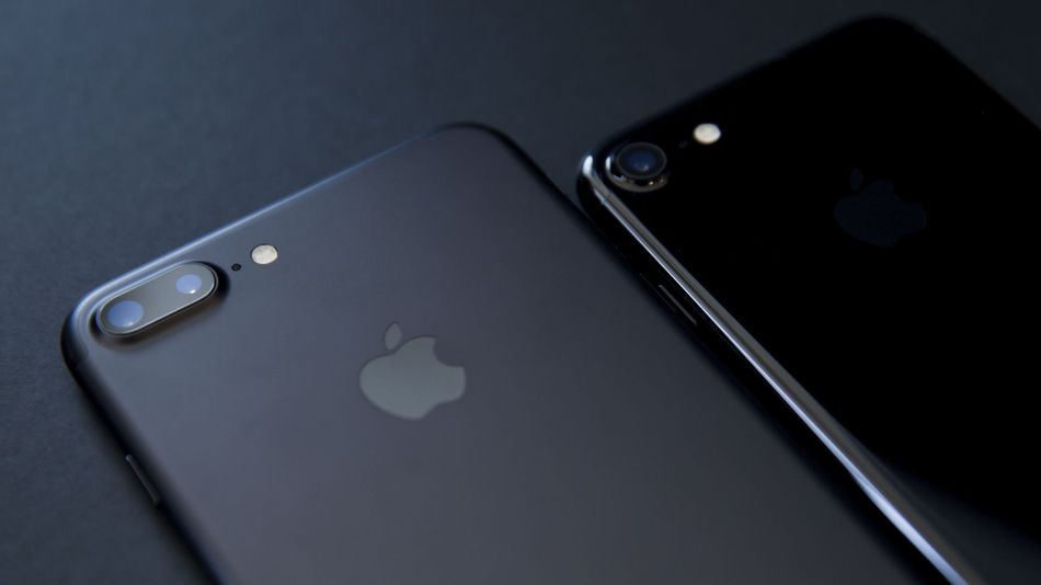 iphone 7 jet black vs black