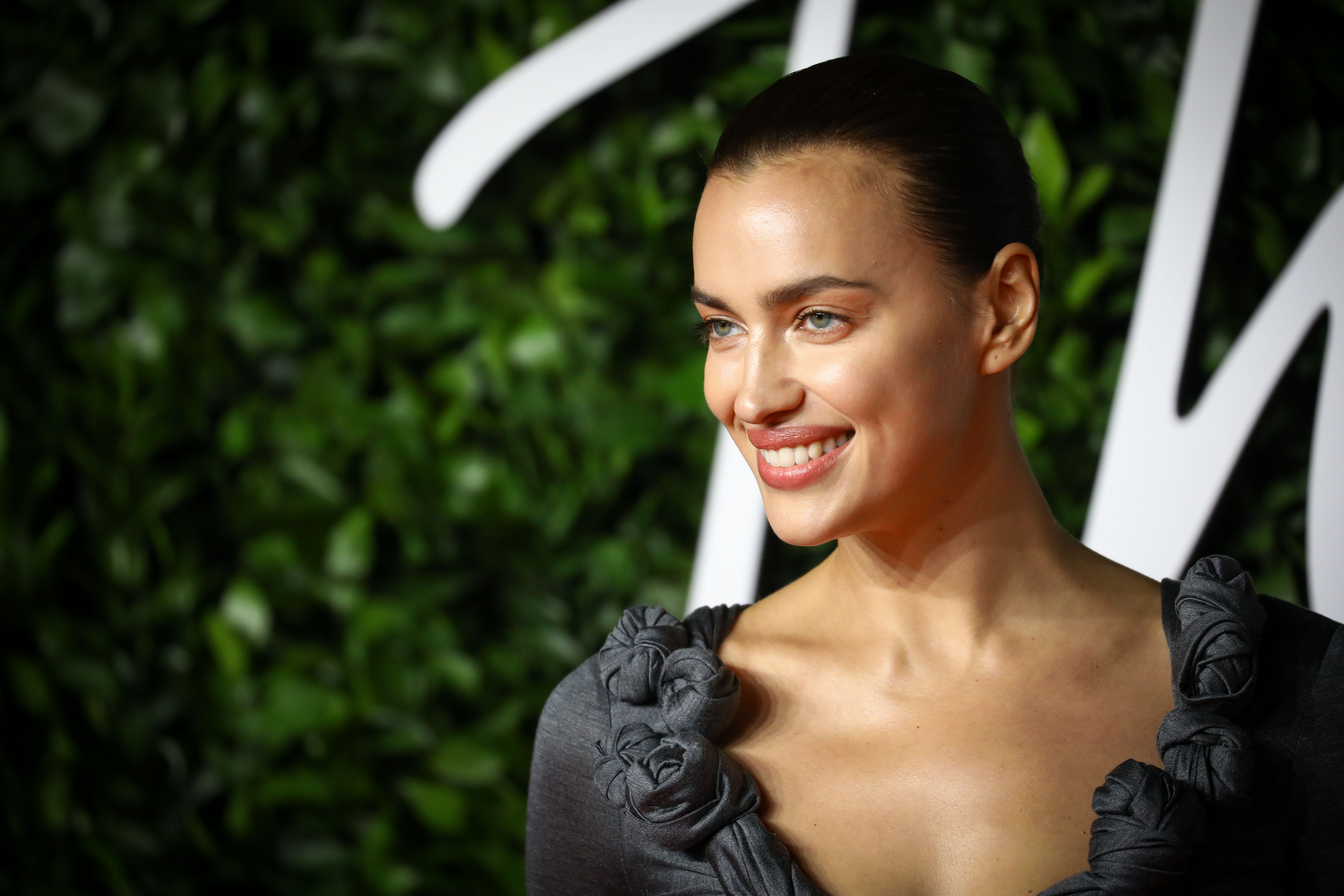 Фото ирины шейка. Irina Shayk. Ирина Шейк 2019. Ирина Шейк 2017. Ирина Шейк 2000.