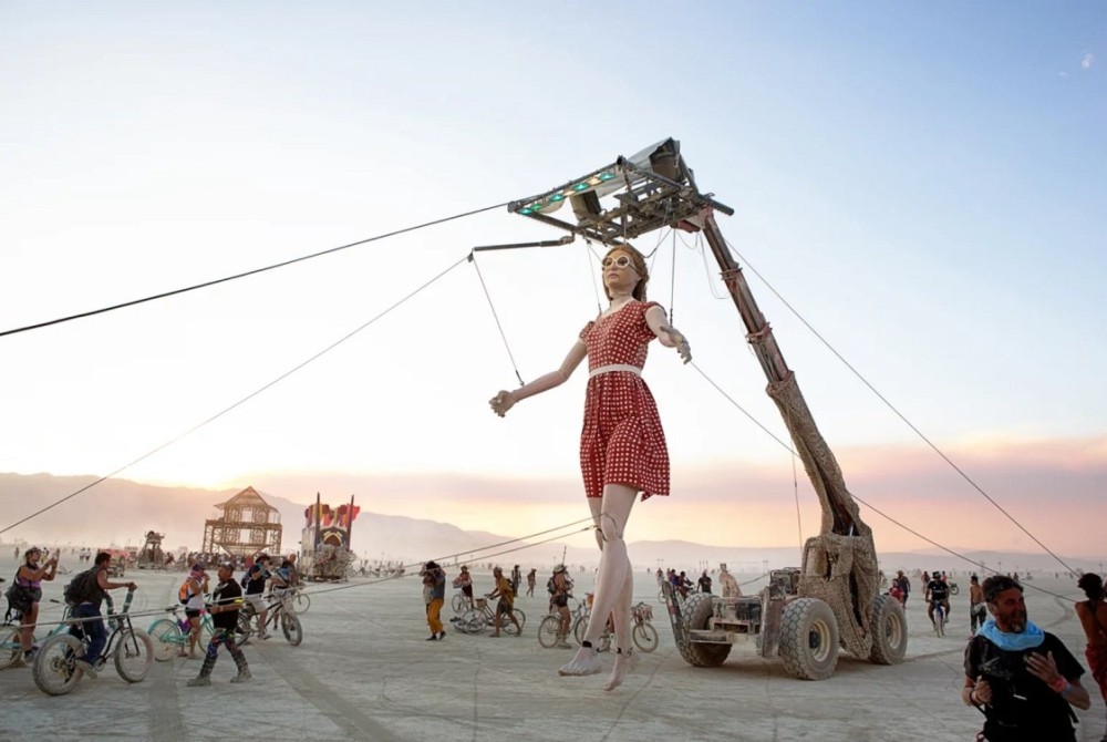 Burning man фото девушек