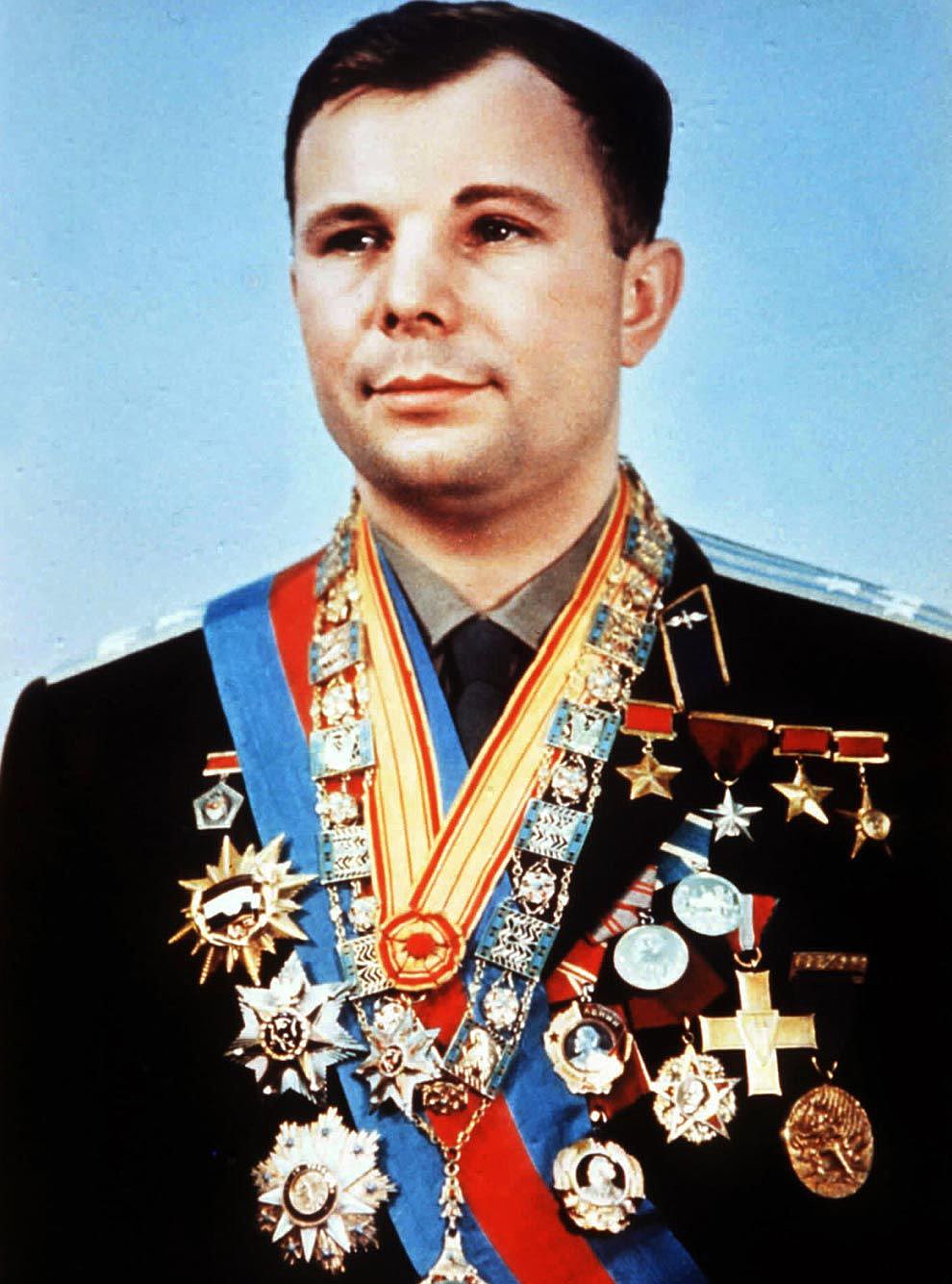 Foto-Geroy-Sovetskogo-Soyuza-YUriy-Gagarin