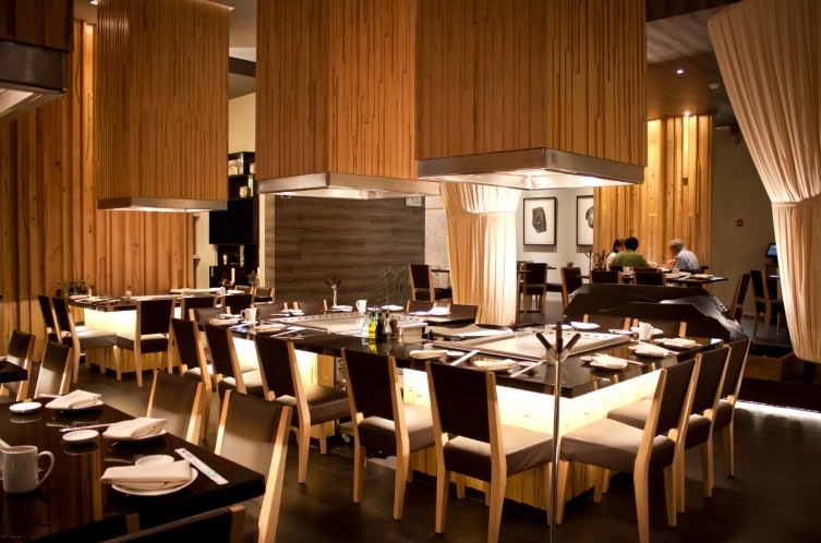 Неповторимый дизайн ресторана Sato от Taller5 Arquitectura