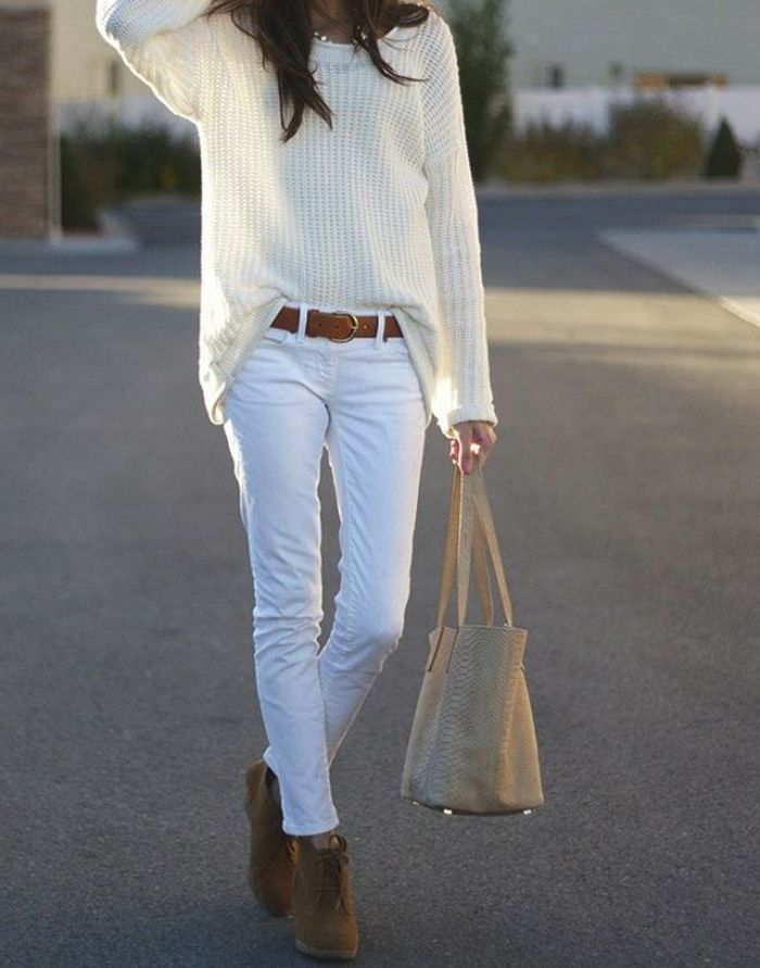 С чем можно носить белые женские джинсы - фото модных образов