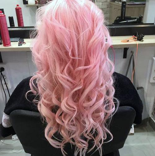 Розовые прядки на светлые волосы. Розовые пряди на светлых волосах: тренды в цветном окрашивании — 2019 04