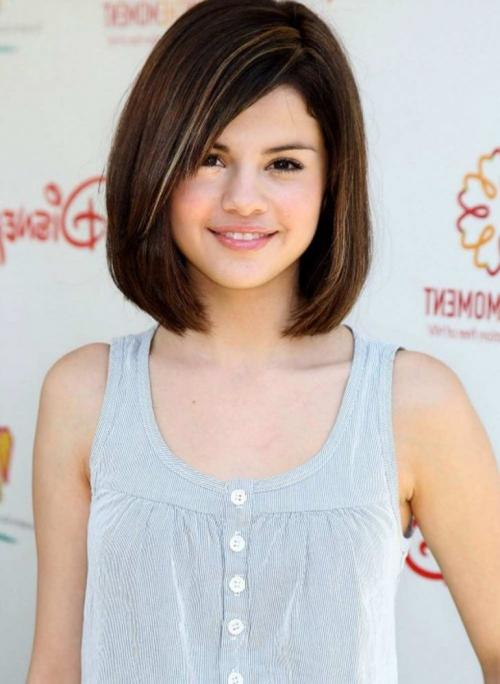 Милые стрижки для девушек. Прически для девушек — красивые варианты простых и сложных современных причесок (80 фото)