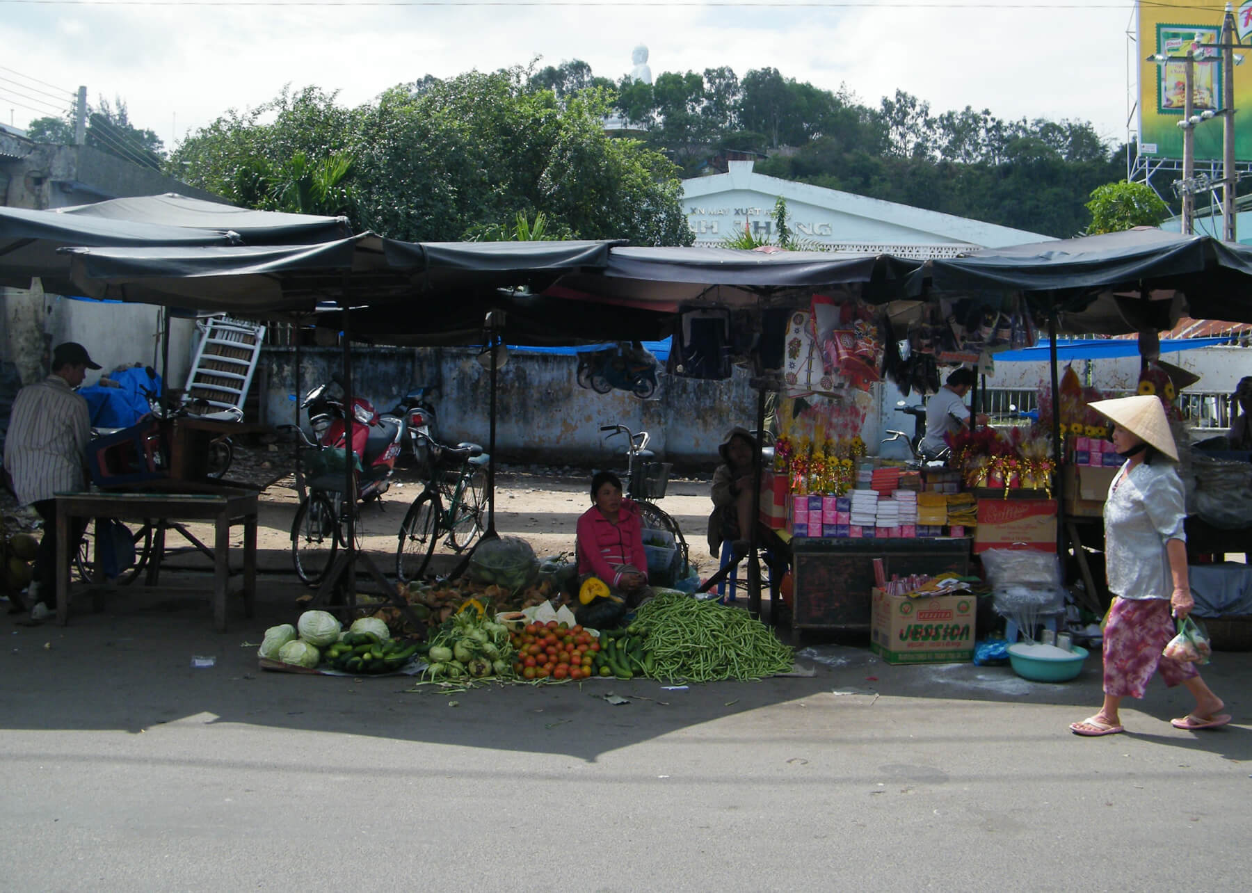 На рынке Chợ Phương Sài