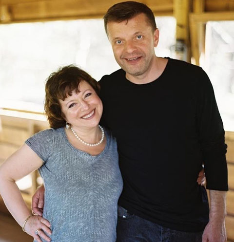 Леонид Парфенов с женой Еленой Чекаловой