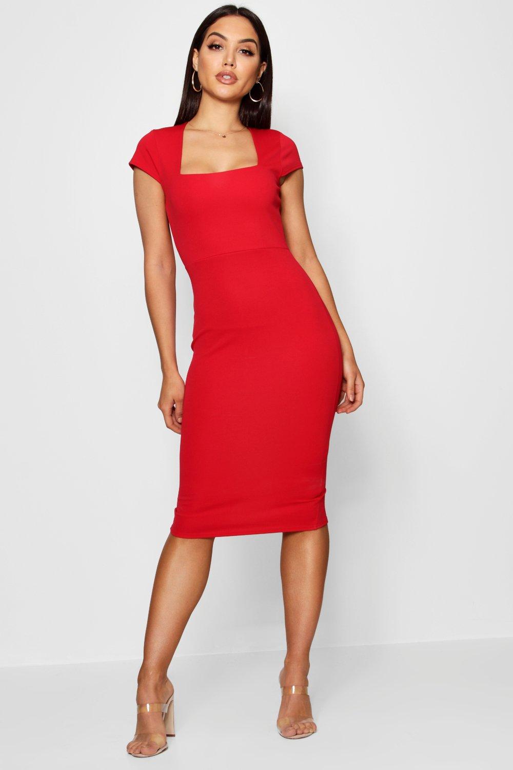 Шелковое платье красное