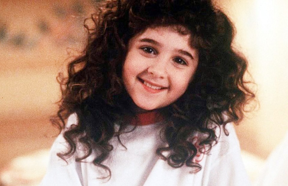В 10 лет Элисон Портер сыграла маленькую Сьюзен в комедии «Кудряшка Сью» 