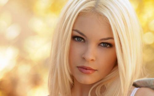 Оттенки блонда для карих глаз. Холодные и теплые оттенки блонда: какой цвет волос выбрать в 2019 году