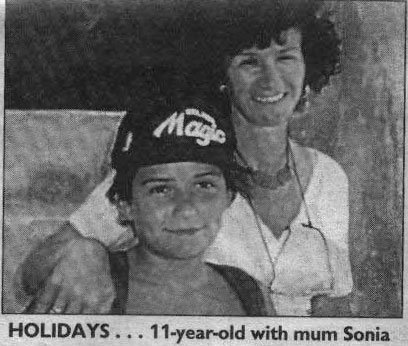Орландо Блум в детстве с мамой фото