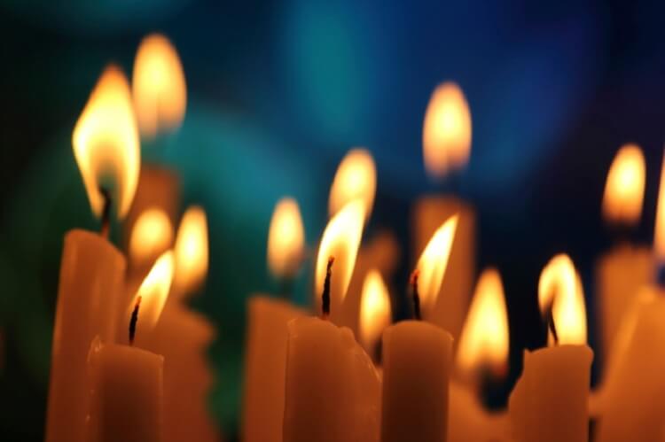 можно ли дарить церковные свечи