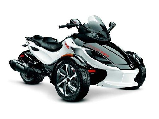 Can-Am Spyder фото