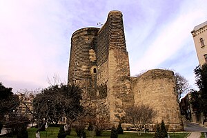 Baku Maiden Tower 2010.jpg