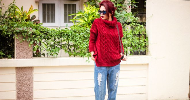 Красный свитер – самые модные модели и с чем их носить?