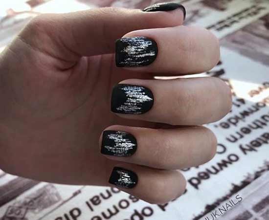 Черный с серебром дизайн ногтей