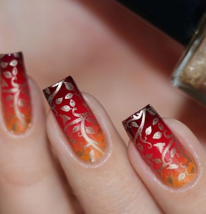 Осенний маникюр с градиентом Осенний маникюр фото