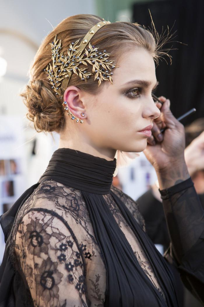 Прическа на Новый год 2018