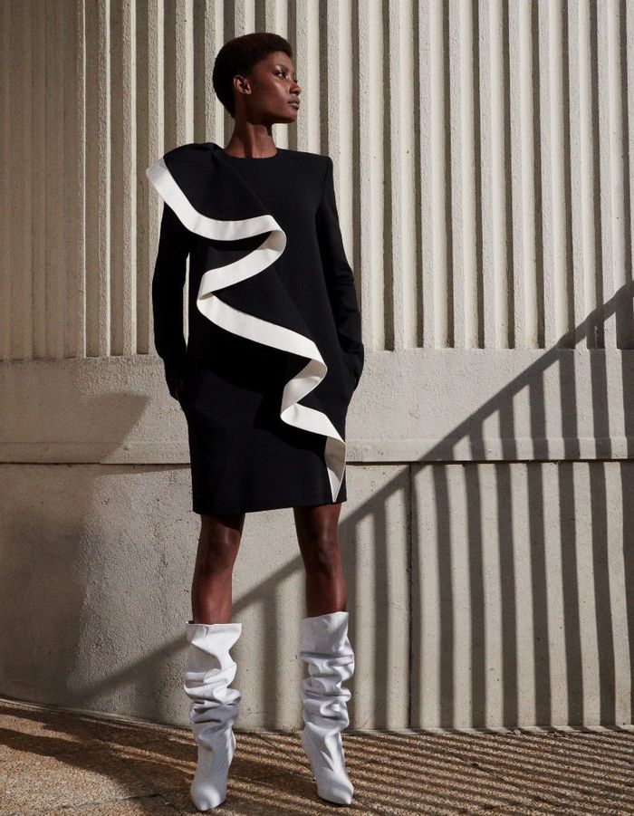 Короткое черно-белое платье Givenchy Короткое черно-белое платье Givenchy