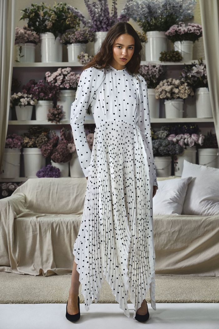 Черно-белое платье в горошек Khaite Черно-белое платье в горошек Khaite