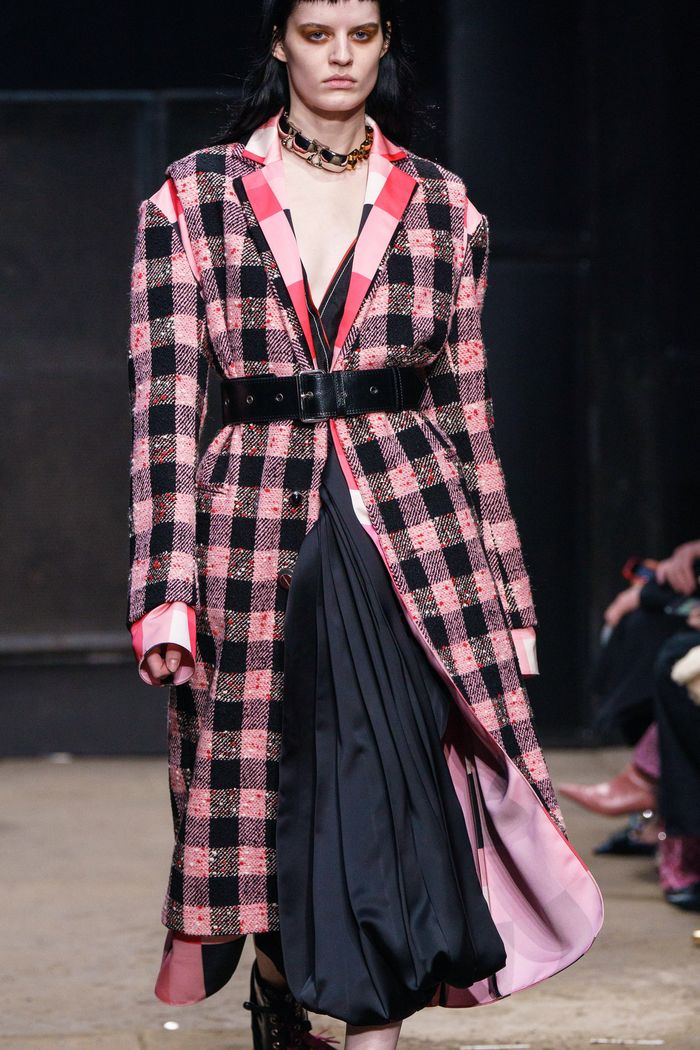 Модное пальто с поясом осень-зима 2019-2020 из коллекции Marni