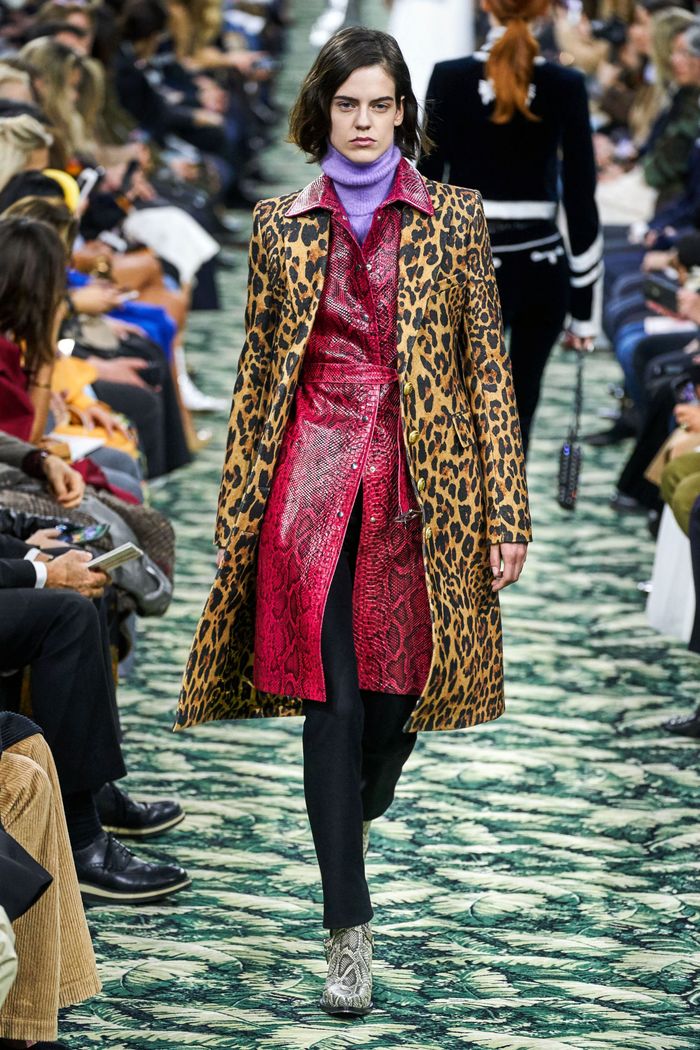 Модное леопардовое пальто осень-зима 2019-2020 из коллекции Paco Rabanne