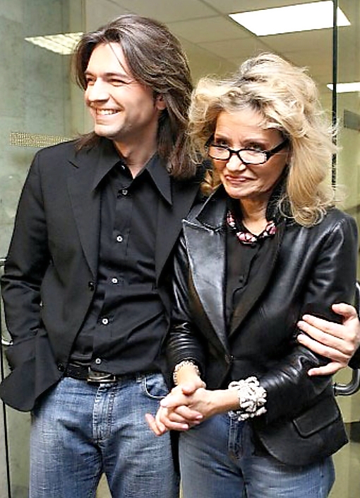 Людмила Вьюнкова со своим сыном Дмитрием Маликовым